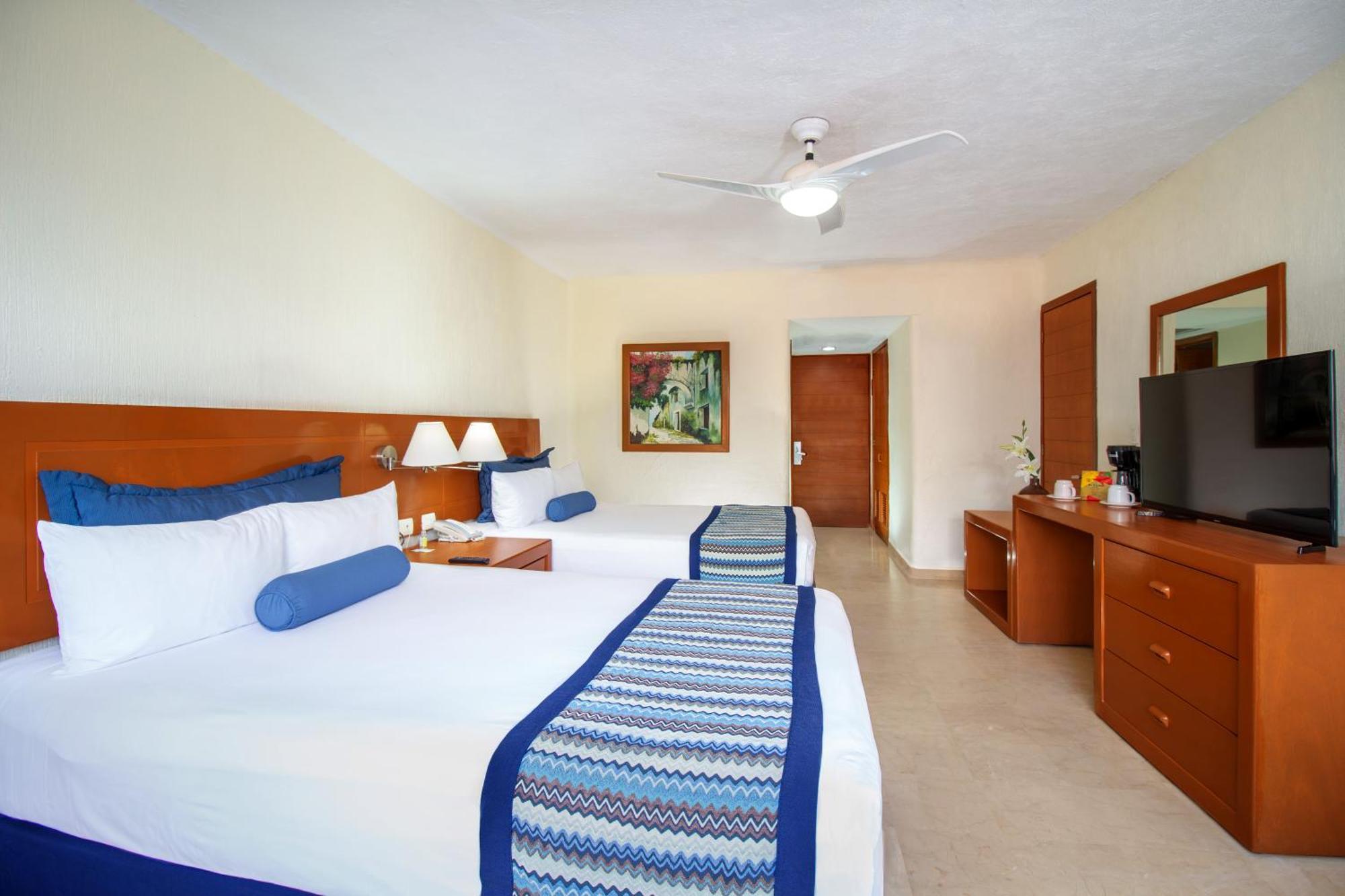 Plaza Pelicanos Grand Beach Resort All Inclusive Puerto Vallarta Buitenkant foto