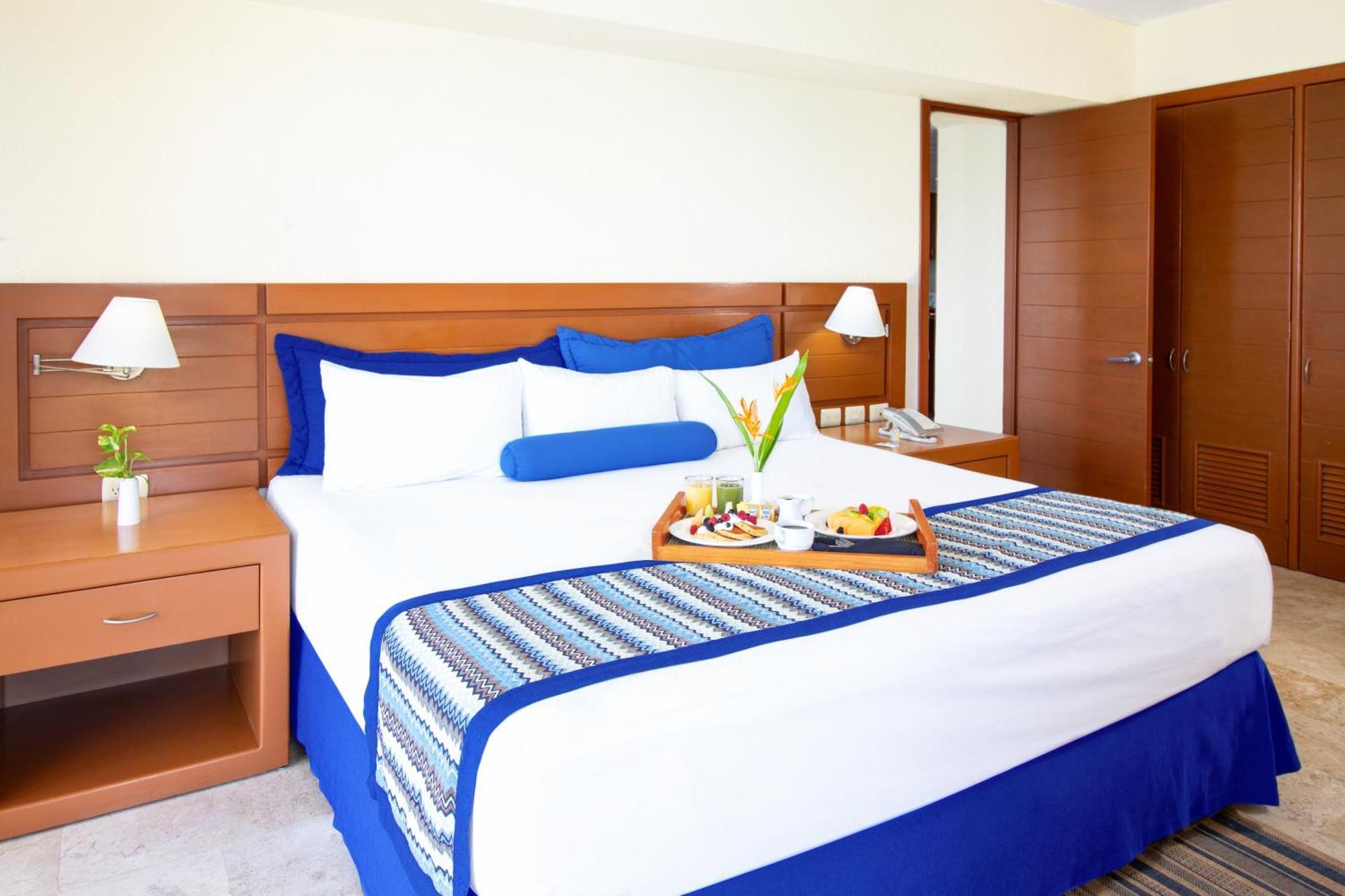 Plaza Pelicanos Grand Beach Resort All Inclusive Puerto Vallarta Buitenkant foto