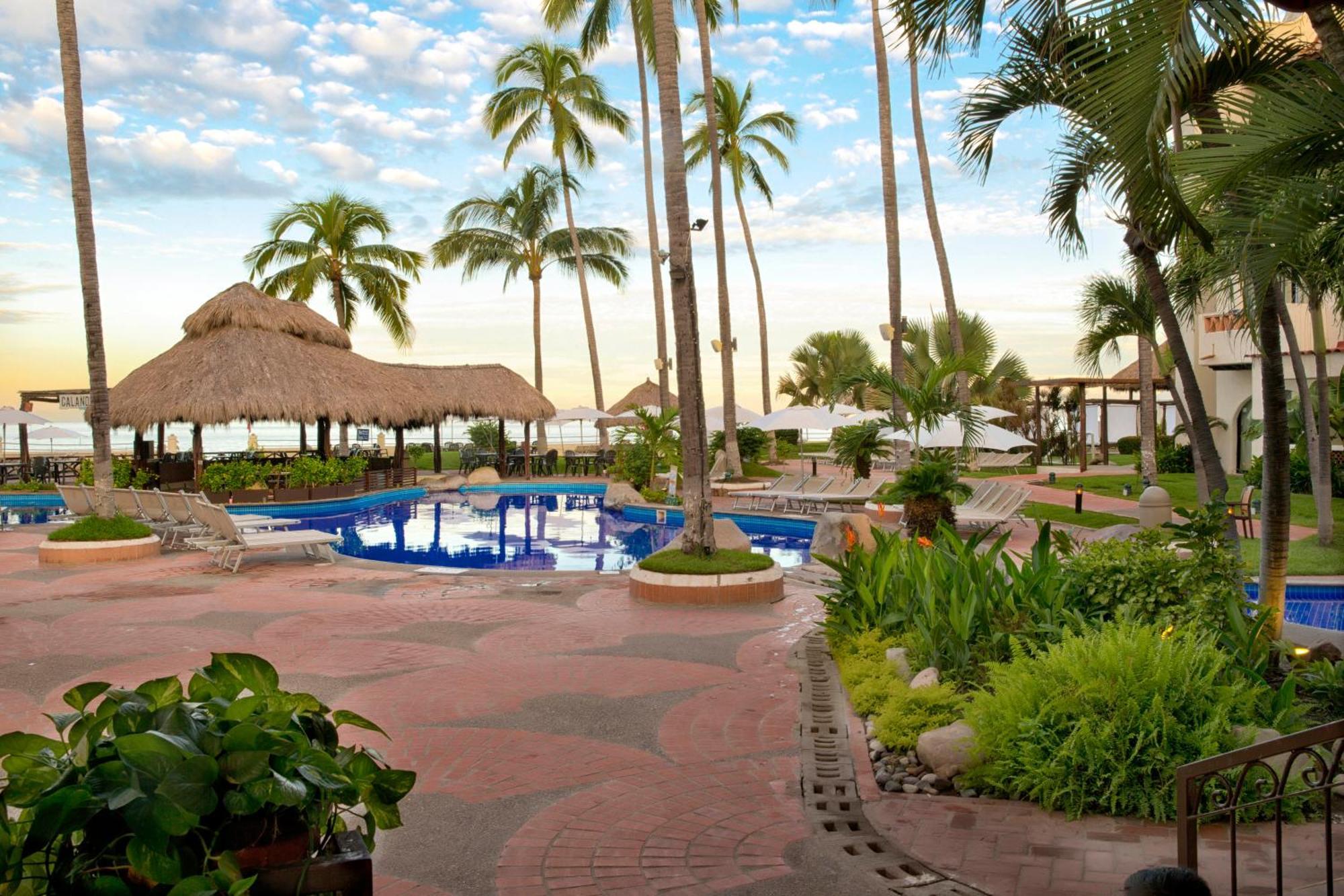 Plaza Pelicanos Grand Beach Resort All Inclusive Puerto Vallarta Buitenkant foto
